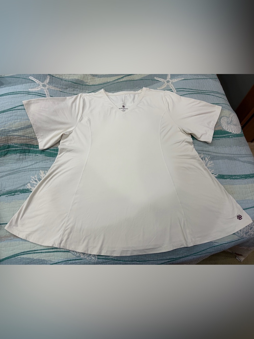 Any Age Activewear Women's Off-White V-Neck A-line Top Size 2XL
